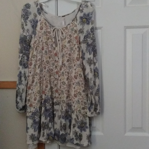 Free People Tops - Free People babydoll shirt